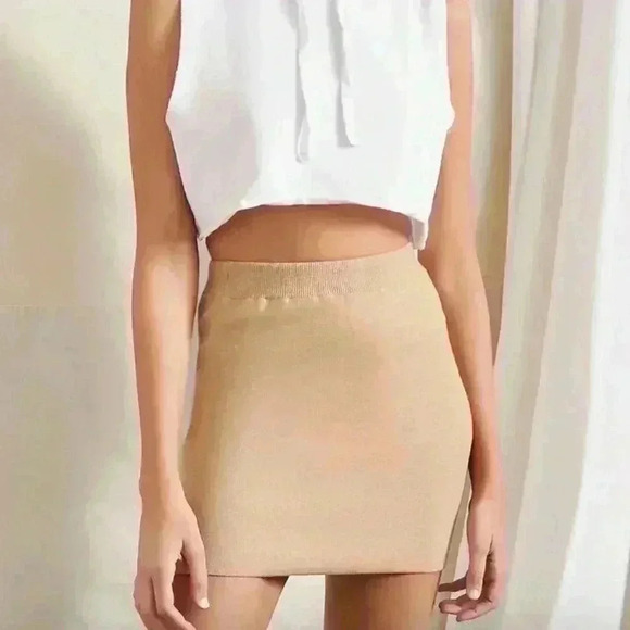 Forever 21 Sweater-Knit Mini Skirt - Picture 1 of 4